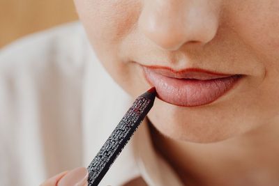 Tips-tips untuk Mencegah Bibir Kamu Kering dan Gelap
