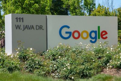 Karyawan Google yang Belum atau Tidak Mau Divaksinasi Terancam Kena Pecat!