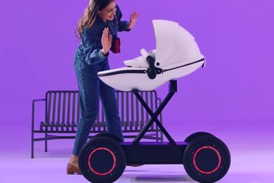 MobED Hyundai, Robot Roda Empat yang Bisa Membawa Kereta Dorong Bayi dengan Sempurna