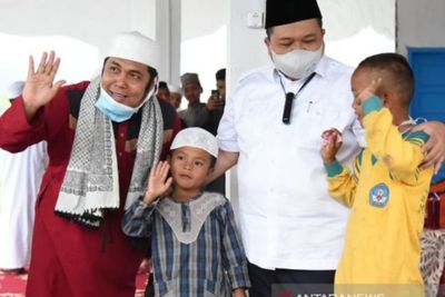 Senyumnya Mengembang, Keinginan Alif, Bocah Sebatang Kara Bertemu Bupati Tapsel Tercapai