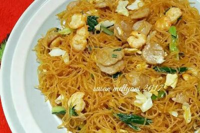 Pagi Ini Kita Makan Bihun Goreng Yuk, Begini Resep Mudah Membuatnya