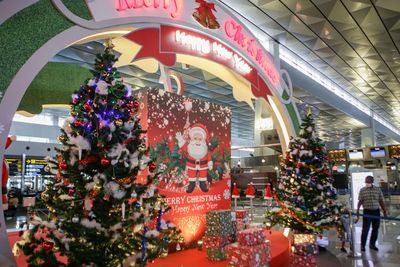 Nuansa Natal di Bandara Soekarno Hatta, Berikut Foto-fotonya