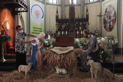 Persiapan Natal Gereja Katedral, Berikut Foto-fotonya