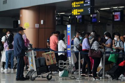 Satgas Covid-19 Diminta Antisipasi Penumpukan Penumpang di Bandara untuk Cegah Omicron