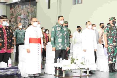 Anies Rajin ke Gereja Jelang Natal, Sehari Sampai Dua Kali