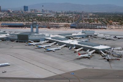Setelah 73 Tahun, Bandara McCarran di AS Ganti Nama Menjadi Bandara Harry Reid