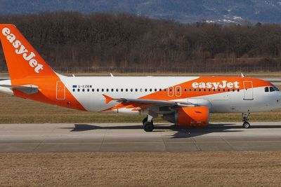 Maskapai easyJet Tawarkan Penerbangan Liburan dari Bandara Southend