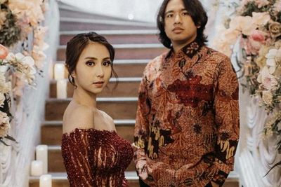 Hari Ini, Joshua Suherman akan Menikah dengan Clairine Clay