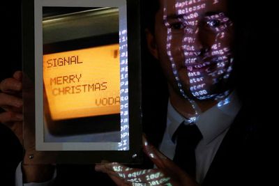 SMS Pertama di Dunia Terjual Rp1,6 Miliar, Isinya Ucapan Merry Christmas