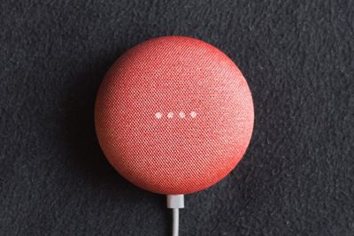 Setelah 4 Tahun, Google Setop Produksi Speaker Pintar Google Home Mini!