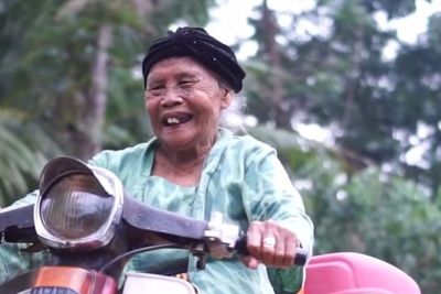 Berakibat Fatal, Kenali Bahaya Jatuh di Kamar Mandi Seperti yang Dialami Mbah Minto