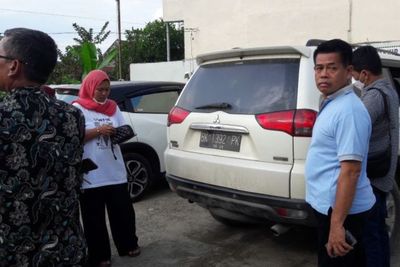Kaca Mobil Kades Dijebol Maling, Rp240 Juta Uang Dana Desa Karyajadi Batang Serangan Raib