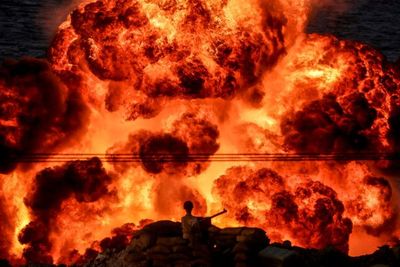 Saudi Serang Houthi, Yaman Membara di Jumat Dini Hari