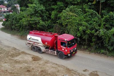 PLN dan Pertamina Diminta Pastikan Kebutuhan Masyarakat Terpenuhi Saat Nataru