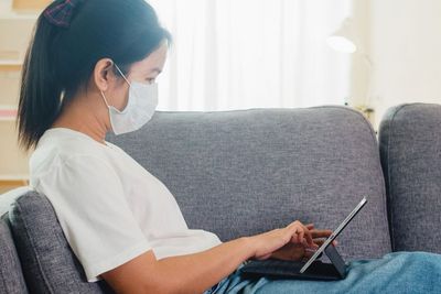 Lagi Asik-asik Cuti Tapi Ada Email Kerjaan Masuk, Cobain Fitur Balas Otomatis di Gmail