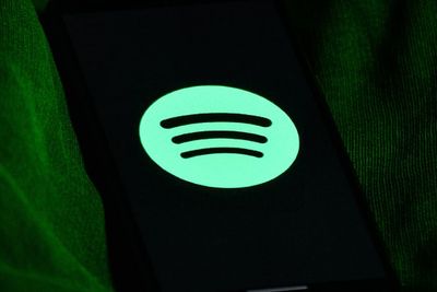 Opsi Streaming Musik Berkualitas Tinggi Spotify HiFi Ditunda ke Tahun 2022!