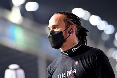 Mantan Bos F1 Ecclestone Yakin Hamilton Segera Pensiun