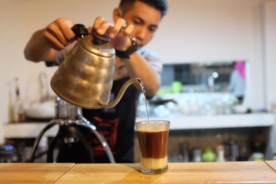 Kisah Sukses Pemilik Warung Kopi Jadi Penyuplai Biji Kopi Terbesar!