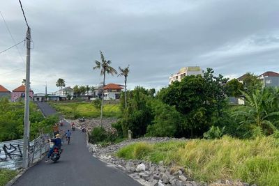 Jalan Pintas yang Sering Bikin Bule Nyemplung ke Sawah Kembali Dibuka!