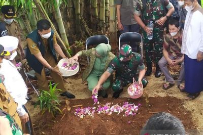 KSAD Dudung Kunjungi Rumah dan Makam Handi-Salsabila, Bilang Begini ke Keluarga