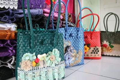 Dulunya Dibuat Kursi, Sekarang Jadi Tas Ternyata Menghasilkan Cuan!