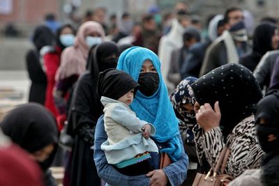 Taliban Membuat Aturan Perjalanan untuk Para Wanita