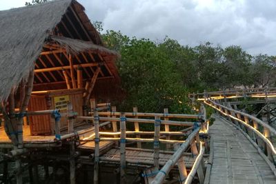 Sumenep Punya Pantai Keren, Ada Mangrove dan Jogging Track-nya