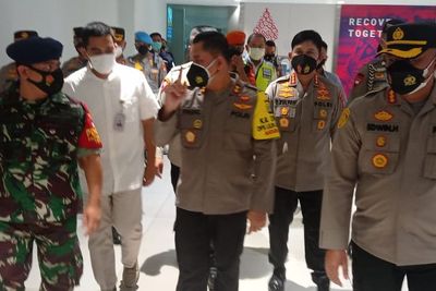 Jelang Tahun Baru, Kapolda Metro Cek Alur Kedatangan LN di Bandara Soetta