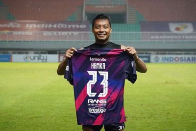 Cedera Lutut, Hamka Hamzah Ungkap Soal Kemungkinan Pensiun Musim Depan