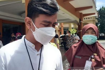 Tanggapi Kritikan Terkait Pemecatan Pengemudi BST Nakal, Gibran: Kalau Salah Ya Dipecat