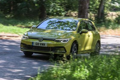 Daftar Mobil yang akan Disuntik Mati pada 2022 Nanti, Salah Satunya Volkswagen Golf!