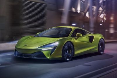 Gara-gara Krisis Semikonduktor, Peluncuran McLaren Artura Ditunda untuk Ketiga Kalinya
