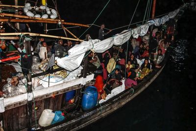 Evakuasi Pengungsi Rohingya di Aceh, Berikut Foto-fotonya