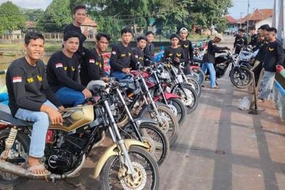 Enggak Touring, Ini yang Dilakukan Komunitas RX King Sambut Tahun Baru