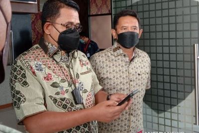 Polisi Geledah Rumah Pengunggah Video Ujaran Kebencian Bahar Smith, Sita Hp Hingga Laptop