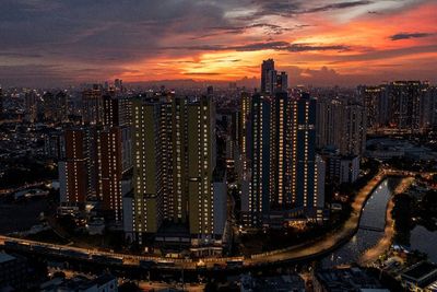 Akhir Tahun 2021: Kasus Baru Covid-19 Bertambah 180, Meninggal 6 Orang