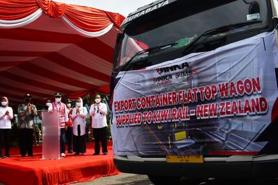 INKA Ekspor Gerbong Barang Ke New Zealand, Ini Foto-fotonya