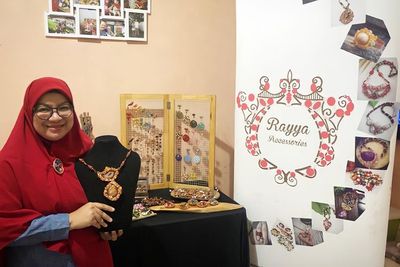 Resign dari Pegawai Kantoran, Sukses Bisnis Aksesori Diekspor ke Australia