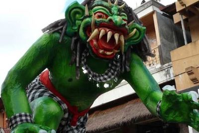 Misteri Kolor Ijo, Makhluk Misterius yang Berkeliaran Cuma Pakai Celana Dalam