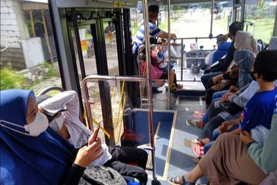BTS Siap Mengantar Keliling Kota dan Jalan-jalan Loh!