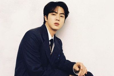 Jin BTS Akui Bisa Lebih Ekspresif dalam Bermusik Ketika Jadi Solois Ketimbang Grup