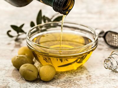 15 Manfaat Minyak Zaitun dan Cara Menggunakannya