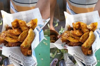 Unik! Pedagang India Ini Sajikan Green Mango Masala Pakai Kertas Koran