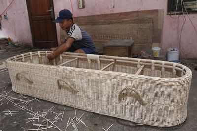 Berkah Pandemi, Peti Mati Rotan Sukoharjo Laris di Eropa!