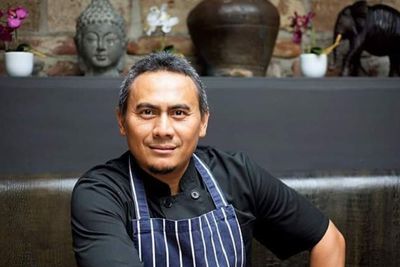 Top! WNI Sukses Jualan Rendang di Praha, Pelanggannya Artis Hollywood