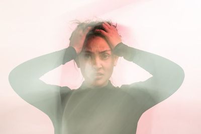 Jangan Bingung, Begini Cara Menghadapi Teman yang Depresi