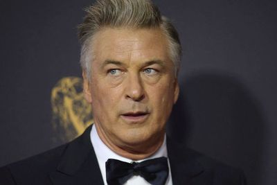 Alec Baldwin Kembali Aktif Setelah 5 Bulan Insiden Penembakan di Lokasi Syuting Rust