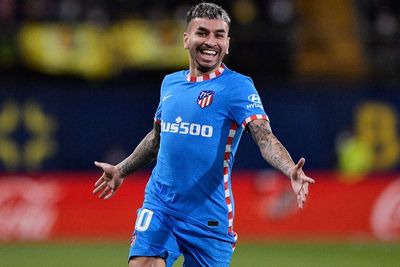 Detik-detik Gol Jarak Jauh Angel Correa Bikin Kiper Villareal tak Berkutik