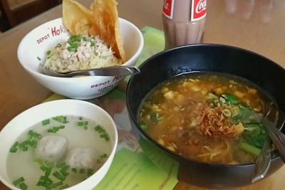 Legend! Depot Mie Ini juga Terkenal sama Susu Botol Coca Cola!