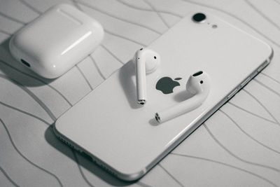 Siap-siap! iPhone SE 2022 Diperkirakan Rilis antara Maret atau April